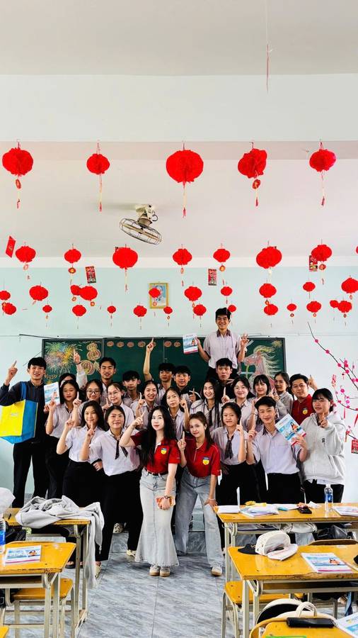 CTV HUTECH trong lớp học